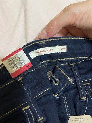 Levi's 710 Super Skinny Talla 25 (35)