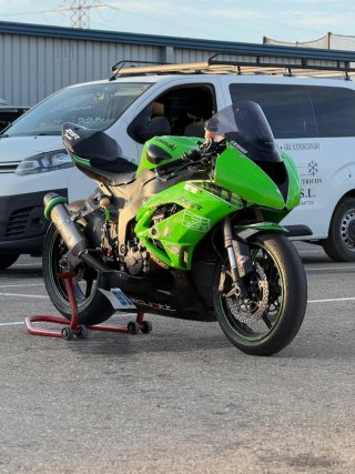 Kawasaki ZX6R 2011 Circuito Full Ohlins