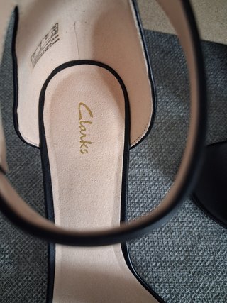 Scarpe Clarks in pelle nere