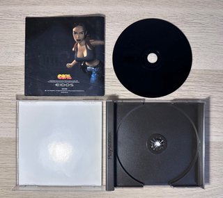 Tomb Raider III PS1 Completo Black Label España