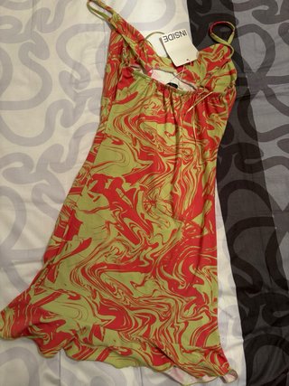 Vestido INSIDE verde y rojo talla S