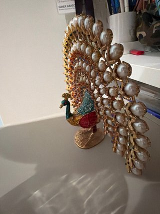Figura Pavo Real Perlas Metal Dorado