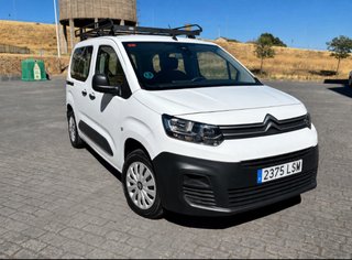 Citroen Berlingo 2021 doble puerta lateral