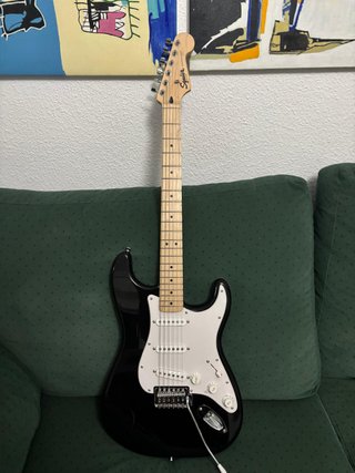 Guitarra Eléctrica Squier Stratocaster