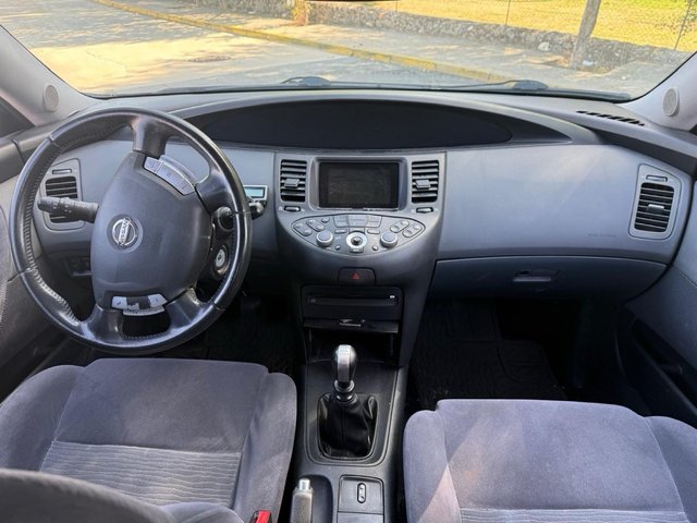 Nissan Primera 2005