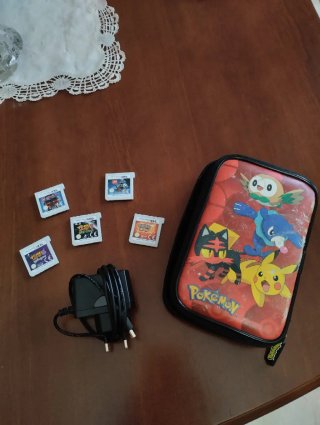 Nintendo 3DS XL Azul + 5 juegos + Accesorios