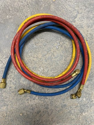 Juego de manguera. R32