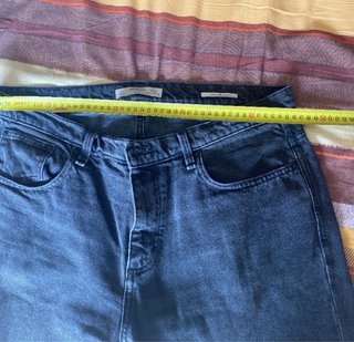 Pantalón vaquero negro Mango Talla M