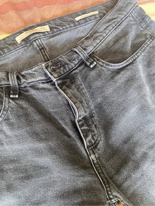 Pantalón vaquero negro Mango Talla M