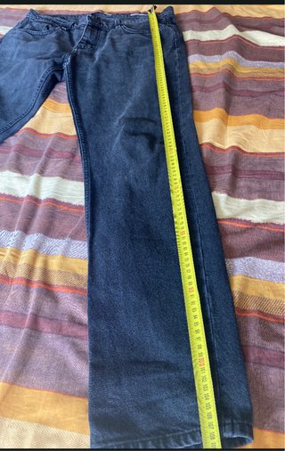 Pantalón vaquero negro Mango Talla M