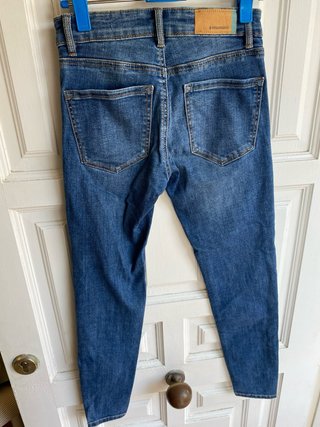 Vaqueros pitillo Stradivarius talla 34