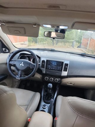 Mitsubishi Outlander 7 plazas
