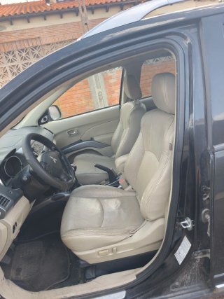 Mitsubishi Outlander 7 plazas