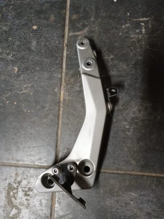 Soporte Motor Izquierdo Kawasaki Z750 2008