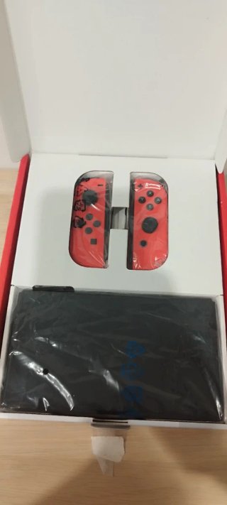 Nintendo Switch OLED Edición Mario Roja