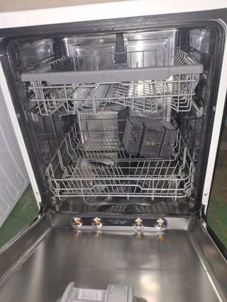 Lavavajillas LG QuadWash Vapor 3 años
