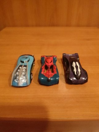 3 Marvel majorette Spiderman, Venom, X-Men