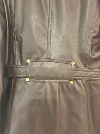 Chaqueta de cuero sintético V marrón