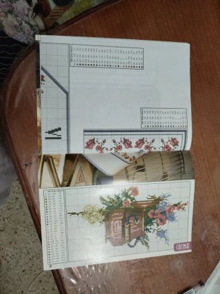 PUNTO DE CRUZ , N° 33