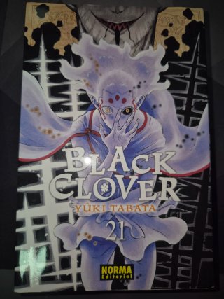 Lote de mangas de Black Clover