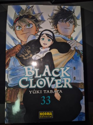 Lote de mangas de Black Clover