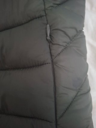 Chaleco acolchado verde caqui talla 40