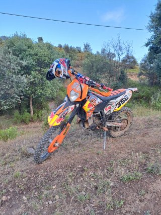 Moto Enduro/Motocross Naranja y Roja