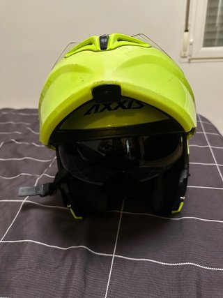 Casco de moto amarillo brillante talla L