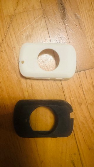 Dos Fundas Garmin Edge 530 (Negra y Blanca)