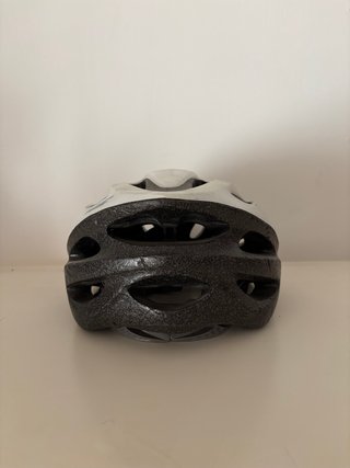Casco Giro bici blanco y negro