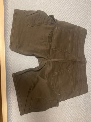 Bermudas cargo marrones zara