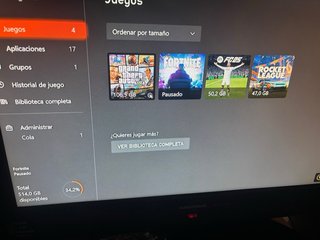 Xbox One S 1TB Bianca + 2 controller