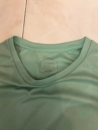 Camiseta Asics verde