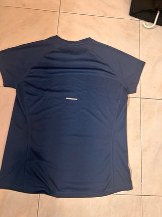 Camiseta deportiva Asics azul