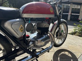 Bultaco Metralla 62 Roja y Plata