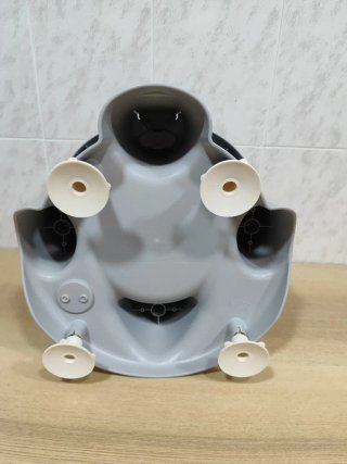 Asiento de baño para bebé de la marca OKBABY