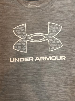 Camiseta Under Armour Talla L Gris