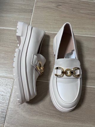 Mocasines beige talla 38 poco uso
