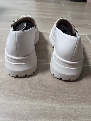 Mocasines beige talla 38 poco uso