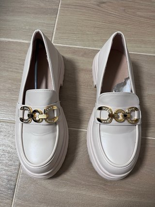 Mocasines beige talla 38 poco uso