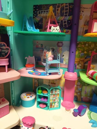 Casa de Muñecas Gabby's Dollhouse Completa