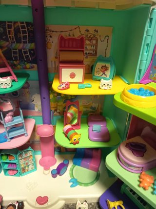 Casa de Muñecas Gabby's Dollhouse Completa