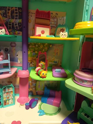 Casa de Muñecas Gabby's Dollhouse Completa
