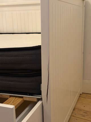 Diván IKEA HEMNES con 2 colchones