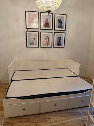 Diván IKEA HEMNES con 2 colchones
