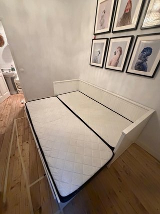 Diván IKEA HEMNES con 2 colchones
