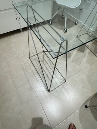 Mesa de cristal moderna