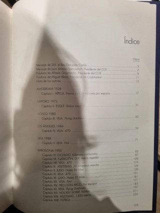 Libro - Españoles de Oro