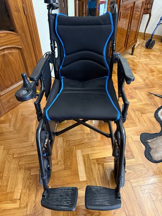 Silla de ruedas eléctrica con estreno de 2 dias