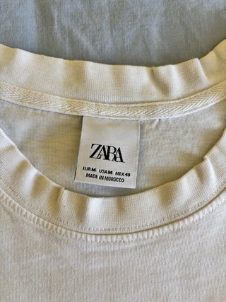 Camiseta Zara estampado